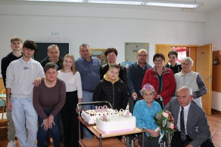 Naša občanka Jolanka Škerlak praznovala 100. rojstni dan 4